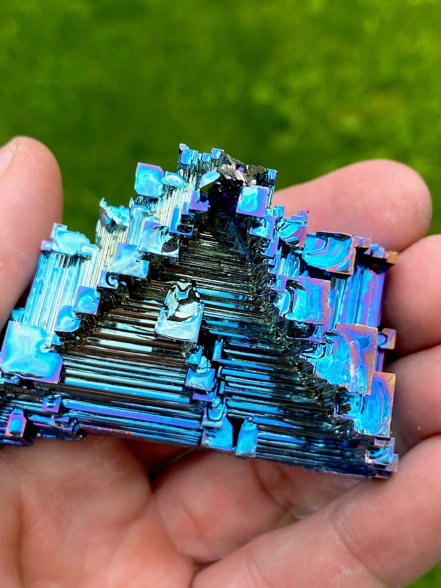 5.4 Ounce / 152 Gram Blue Bismuth Crystal - A32