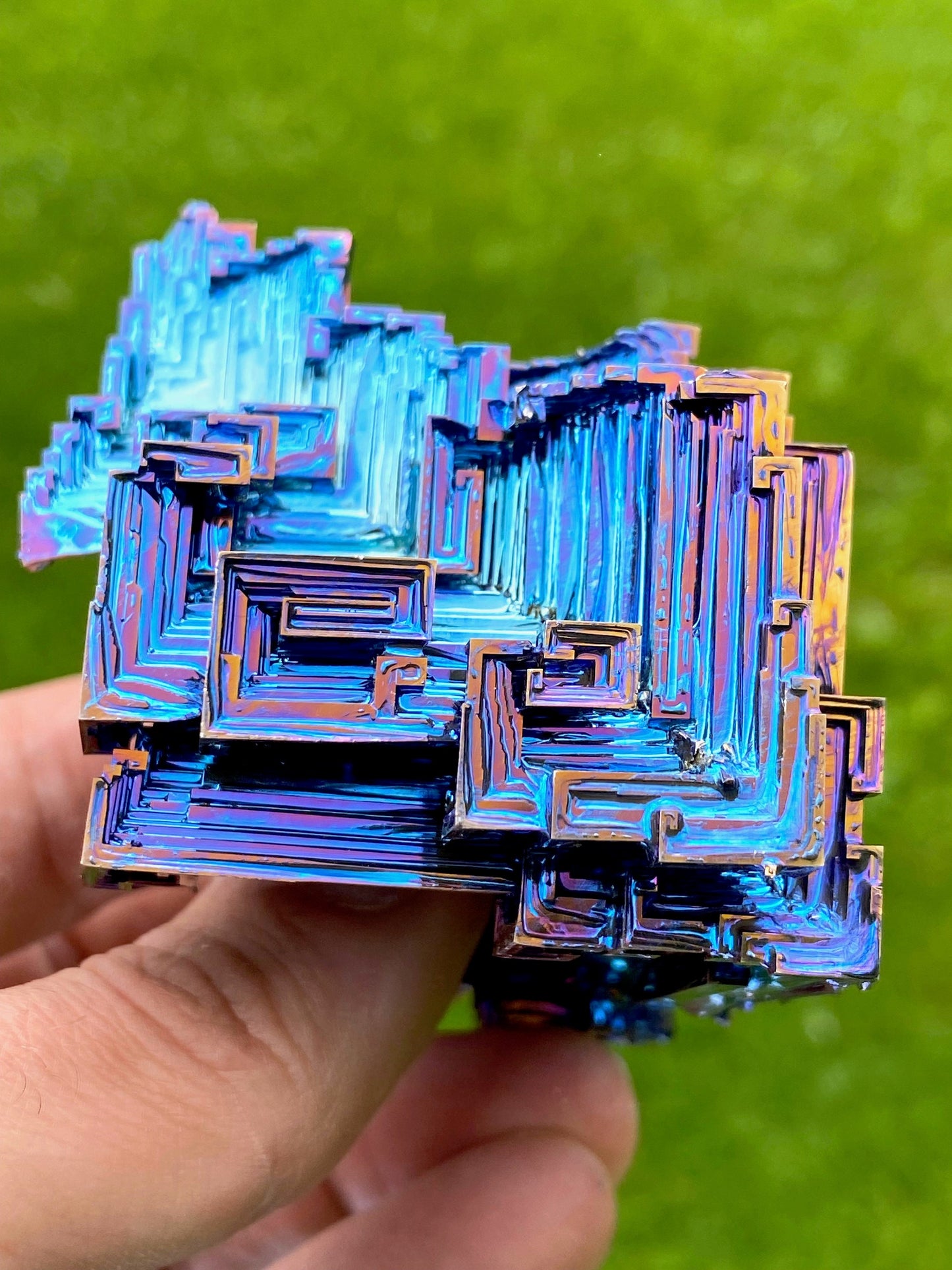 10 Ounce / 282 Gram Blue Bismuth Crystal - B29