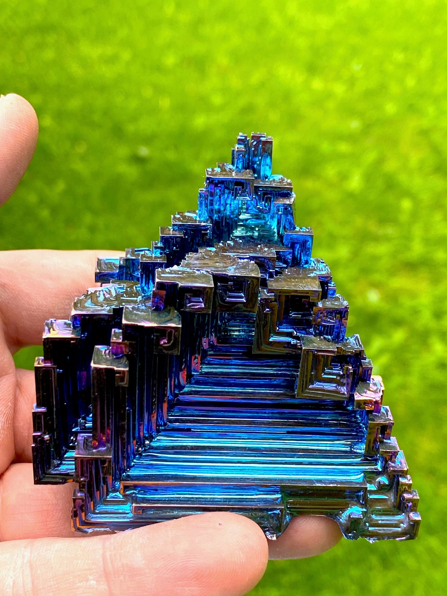 10 Ounce / 282 Gram Blue Bismuth Crystal - B29