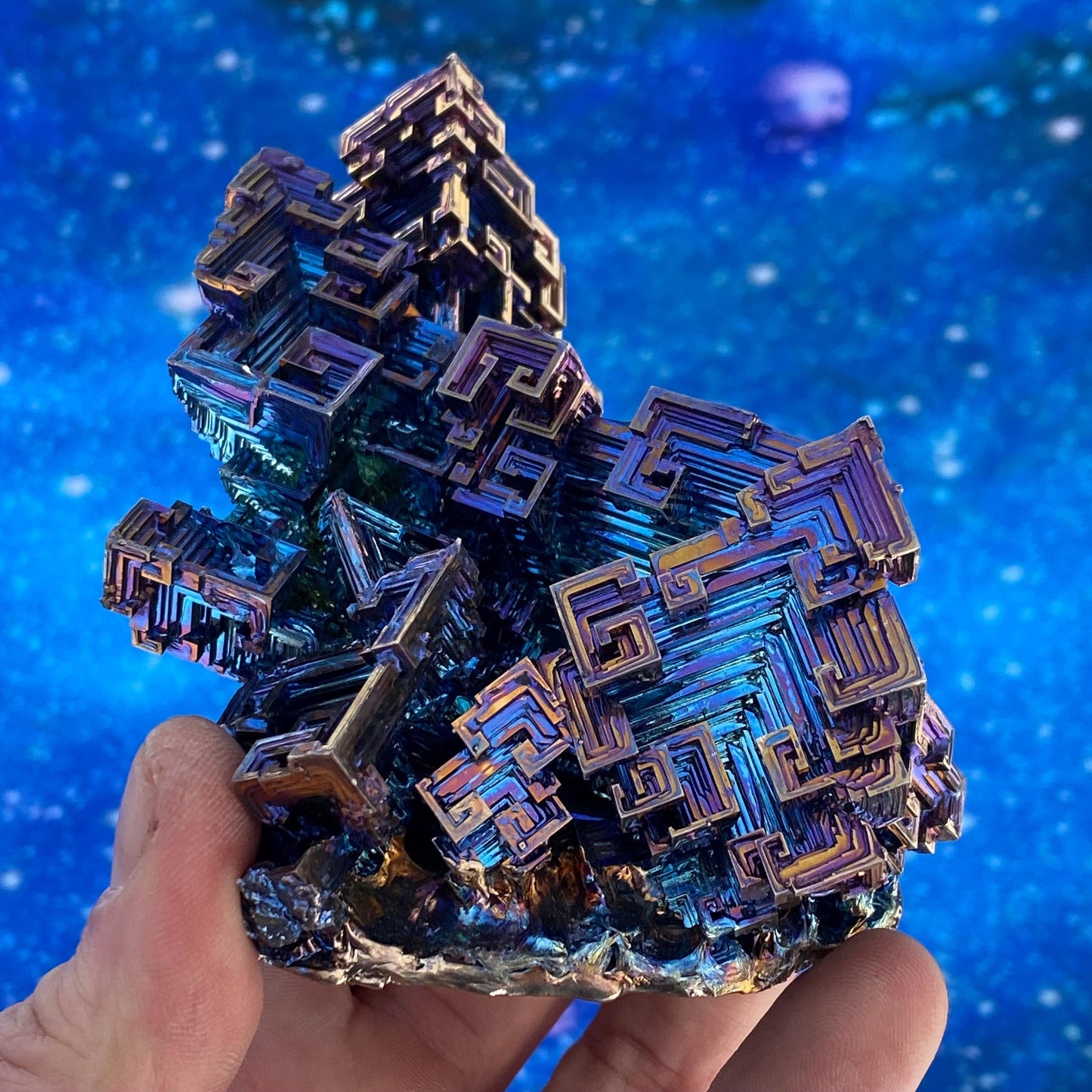 1.6 Pound / 26 Ounce Blue Bismuth Crystal - E43