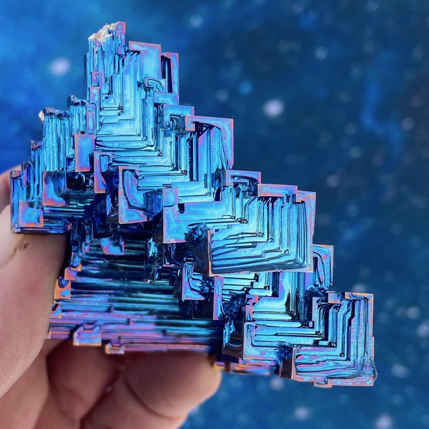 6.9 Ounce / 196 Gram Blue Bismuth Crystal - B52