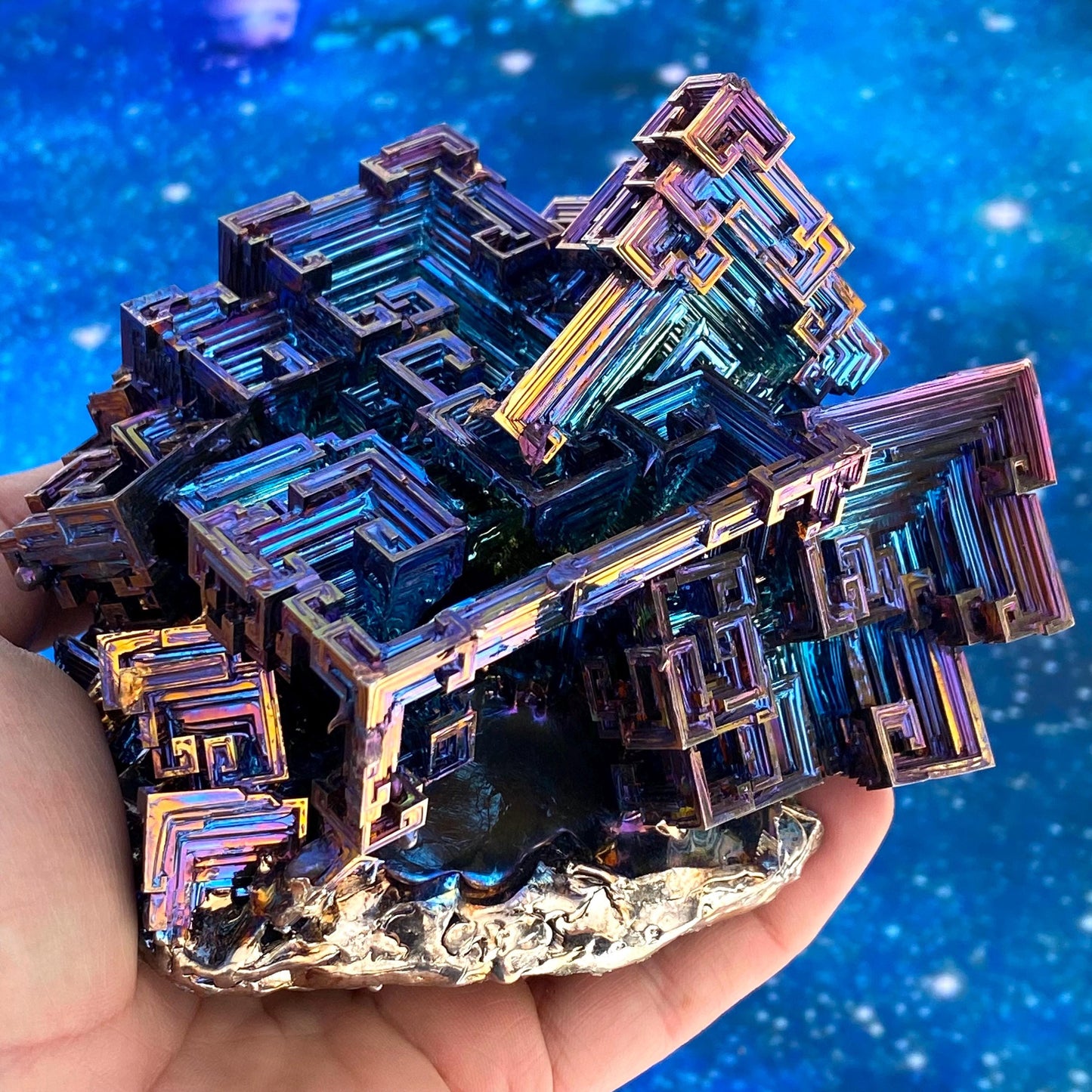 4.3 Pound / 68 Ounce Blue Bismuth Crystal - E37