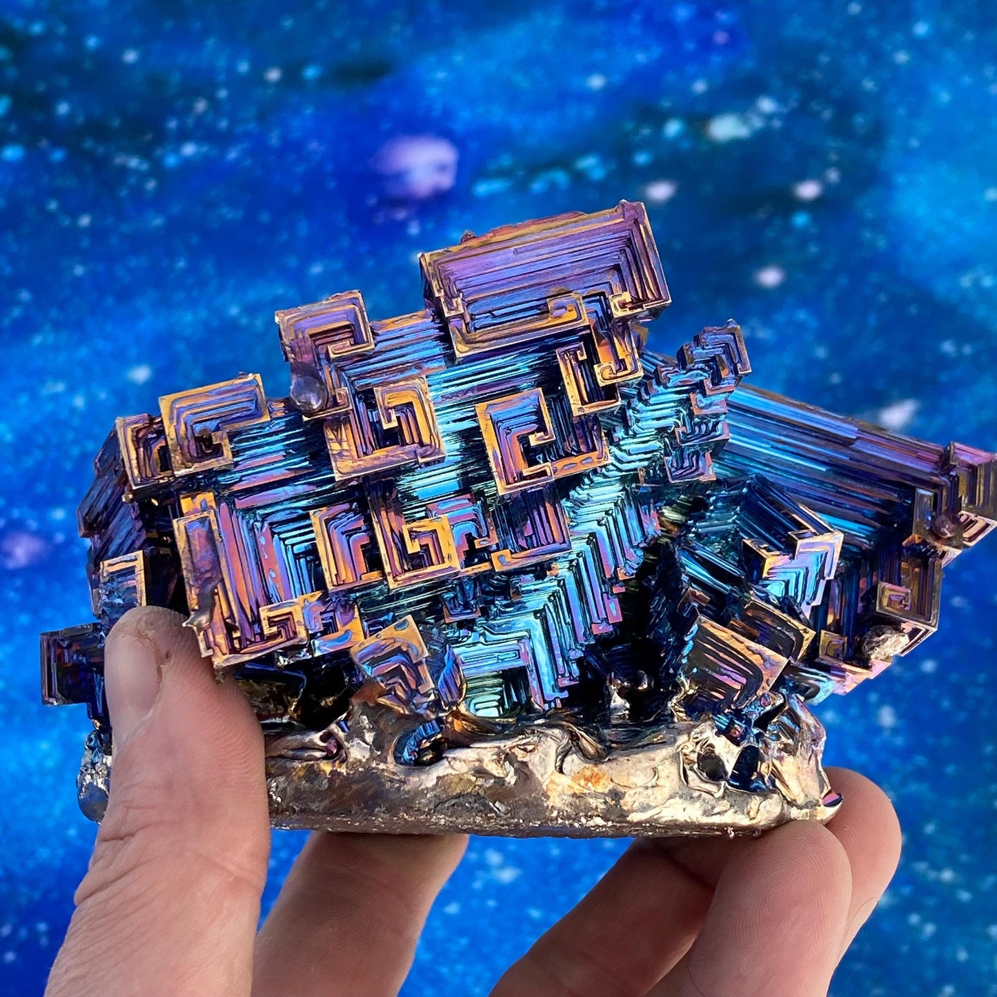 2.6 Pound / 42 Ounce Blue Bismuth Crystal - E41