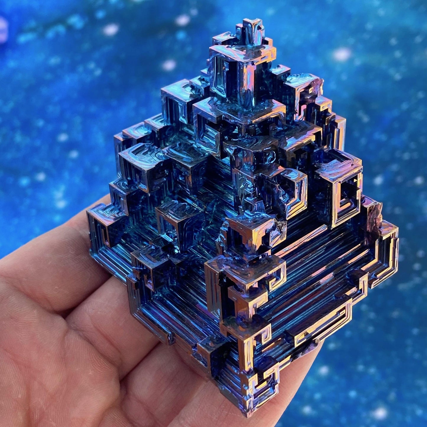 6.9 Ounce / 196 Gram Blue Bismuth Crystal - B52