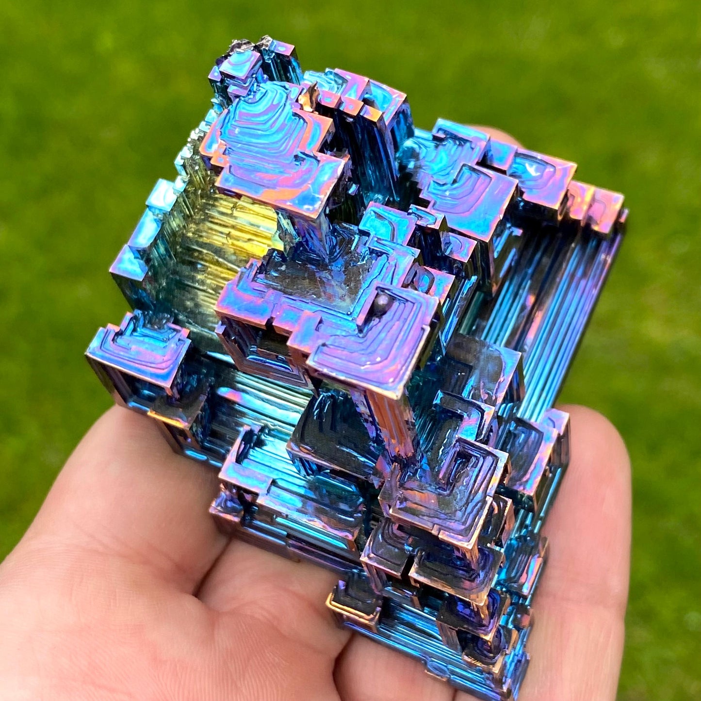8.8 Ounce / 249 Gram Blue Bismuth Crystal - B52