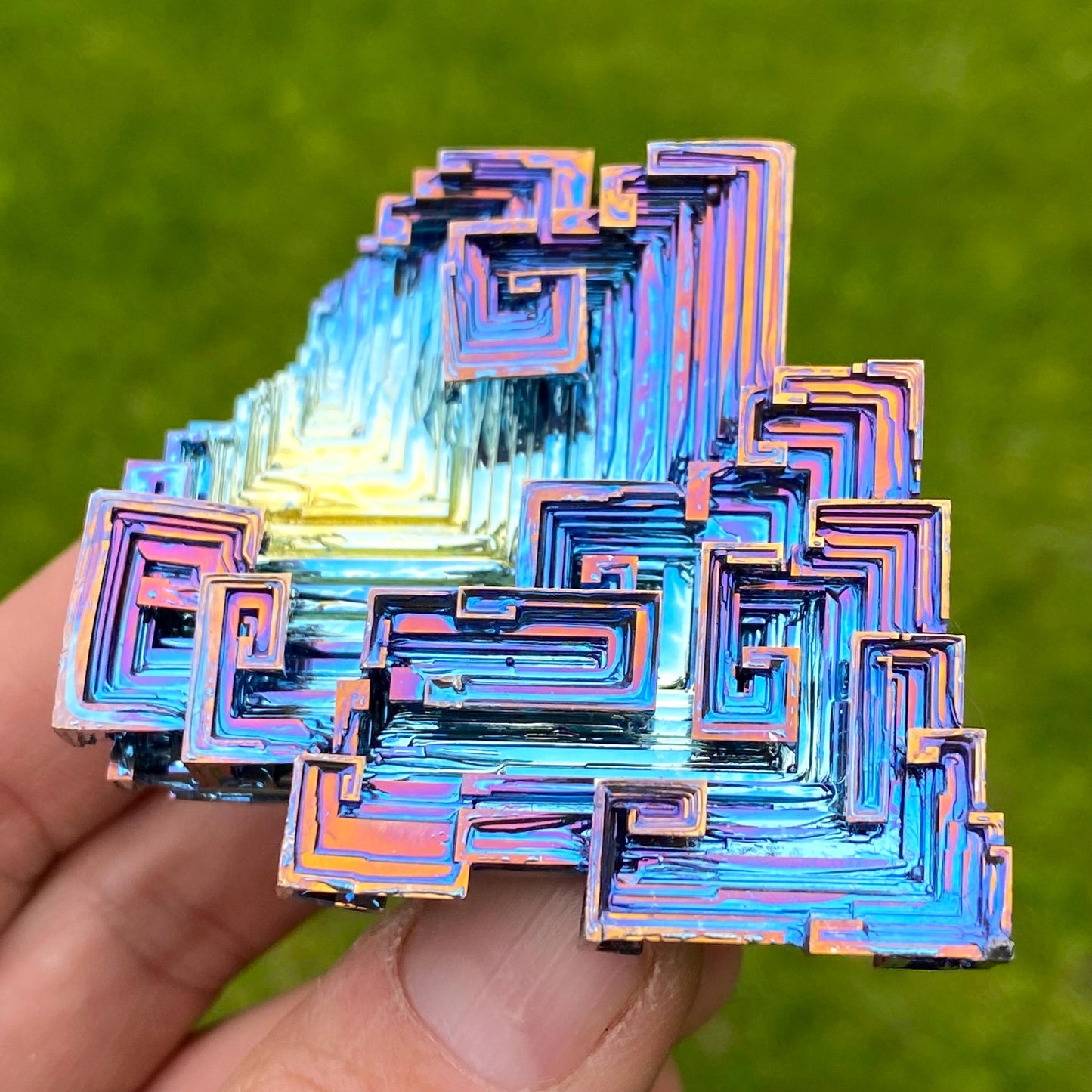8.8 Ounce / 249 Gram Blue Bismuth Crystal - B52