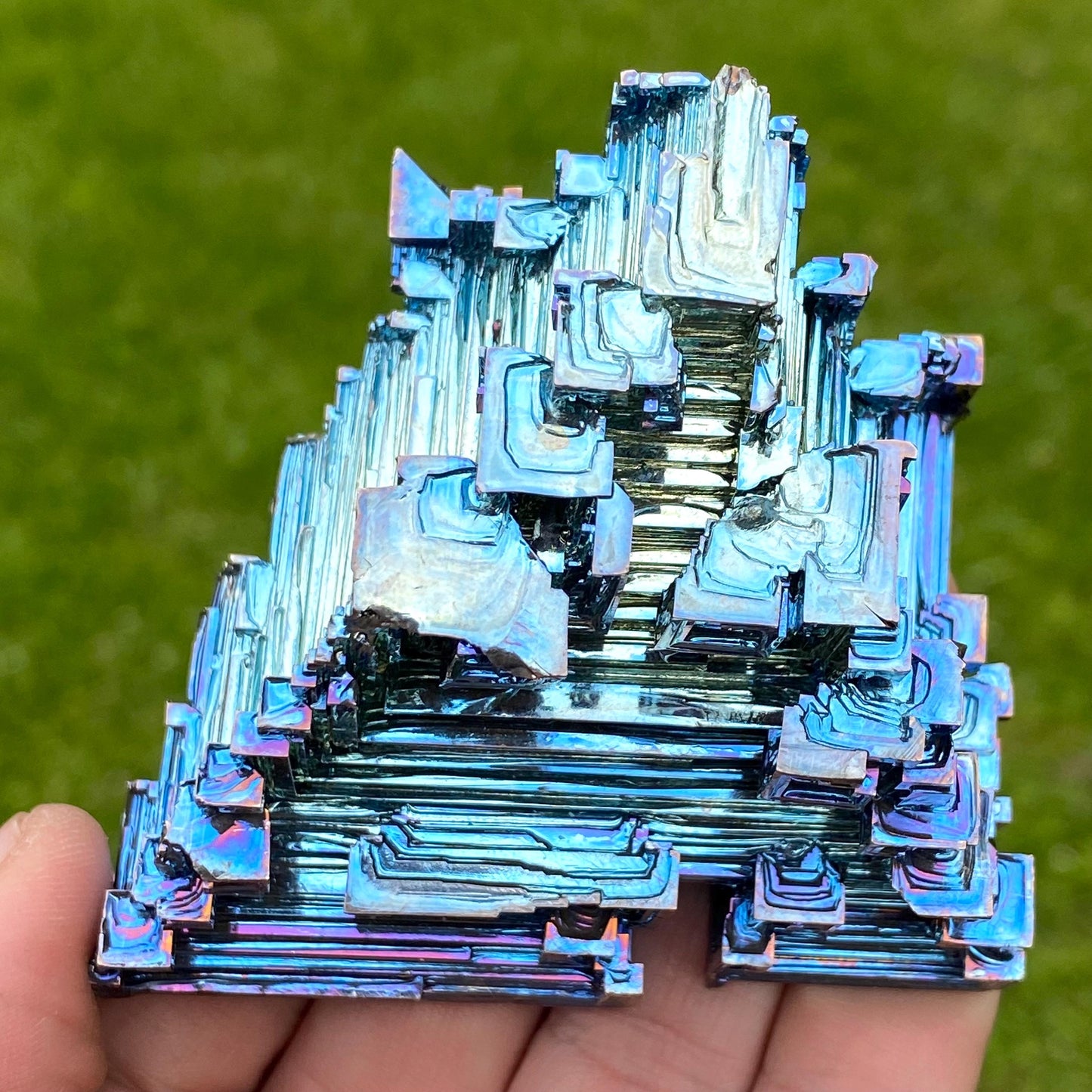 10 Ounce / 282 Gram Blue Bismuth Crystal - B56