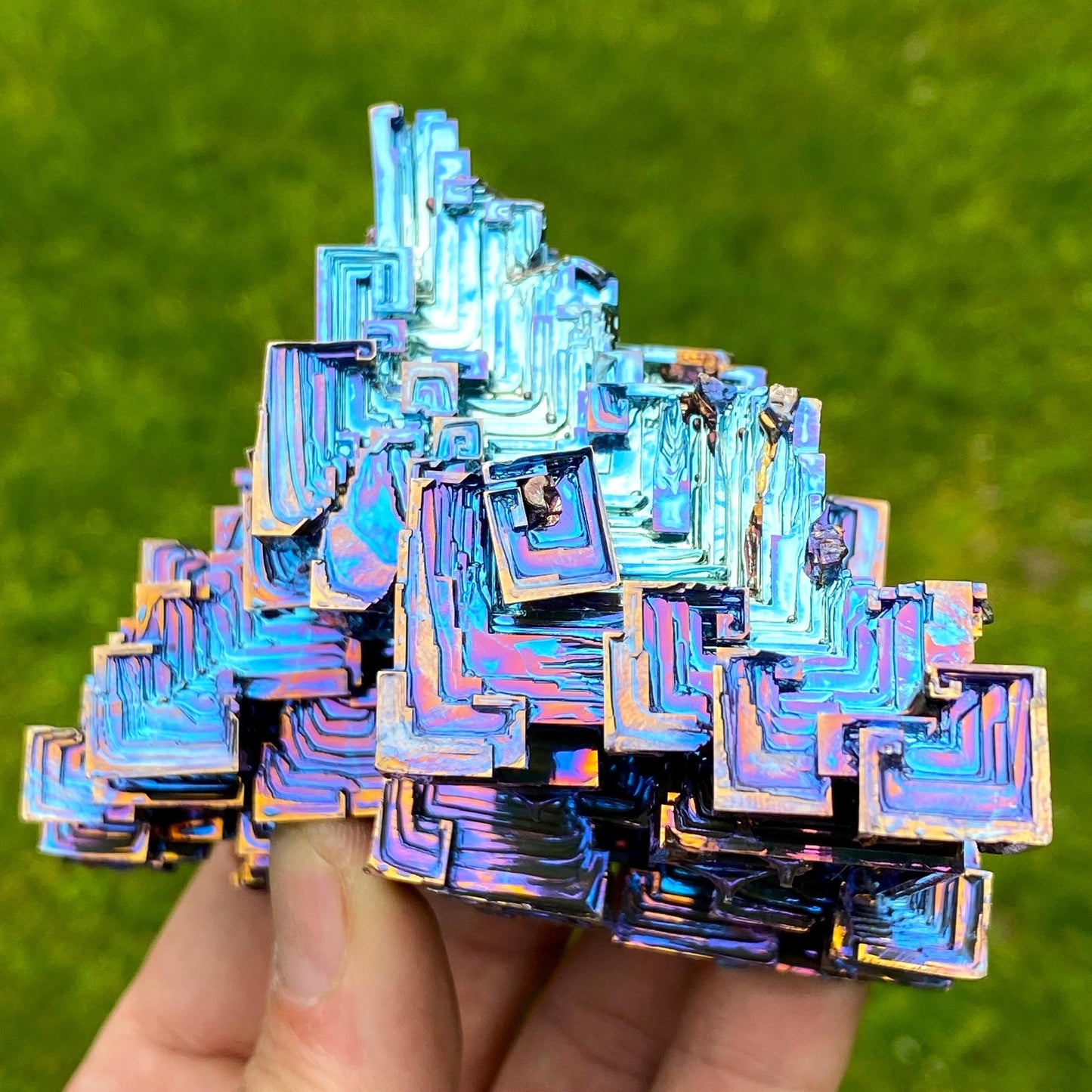 1.3 Pound / 20.5 Ounce Blue Bismuth Crystal - C47