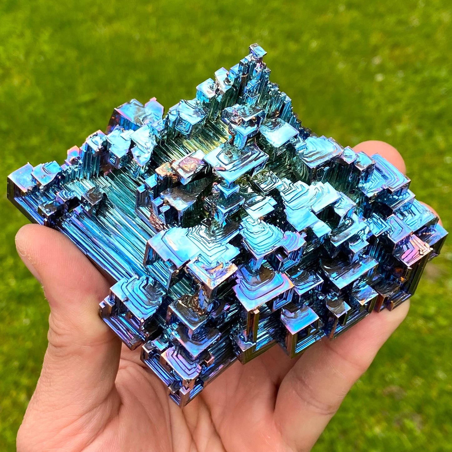 1.3 Pound / 20.5 Ounce Blue Bismuth Crystal - C47