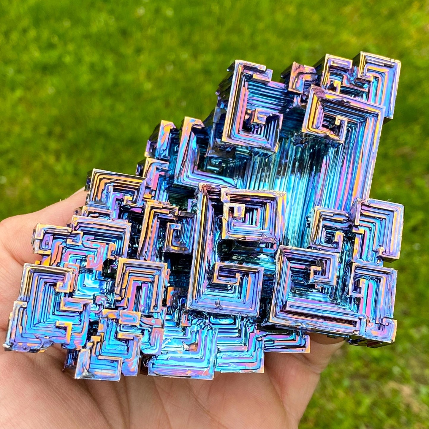 1.3 Pound / 20.5 Ounce Blue Bismuth Crystal - C47