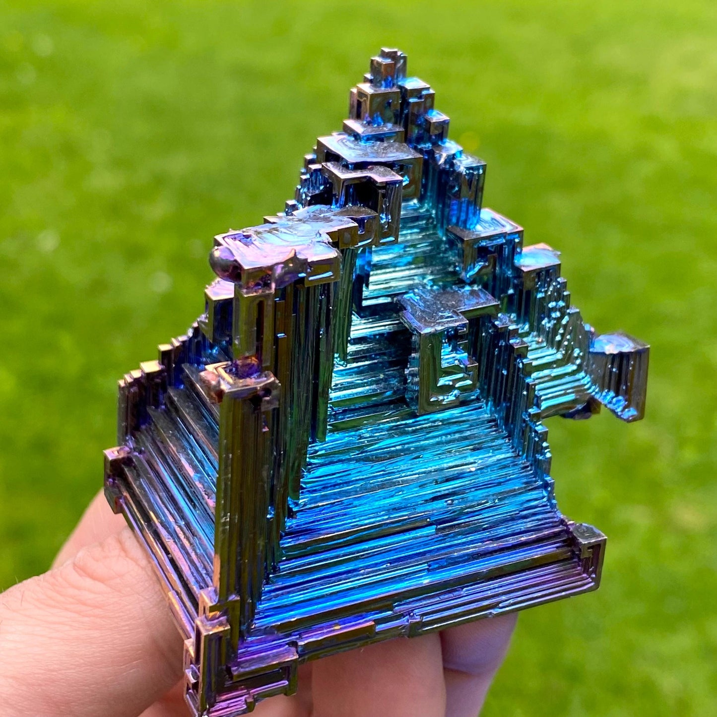 6.7 Ounce / 190 Gram Blue Bismuth Crystal - B65