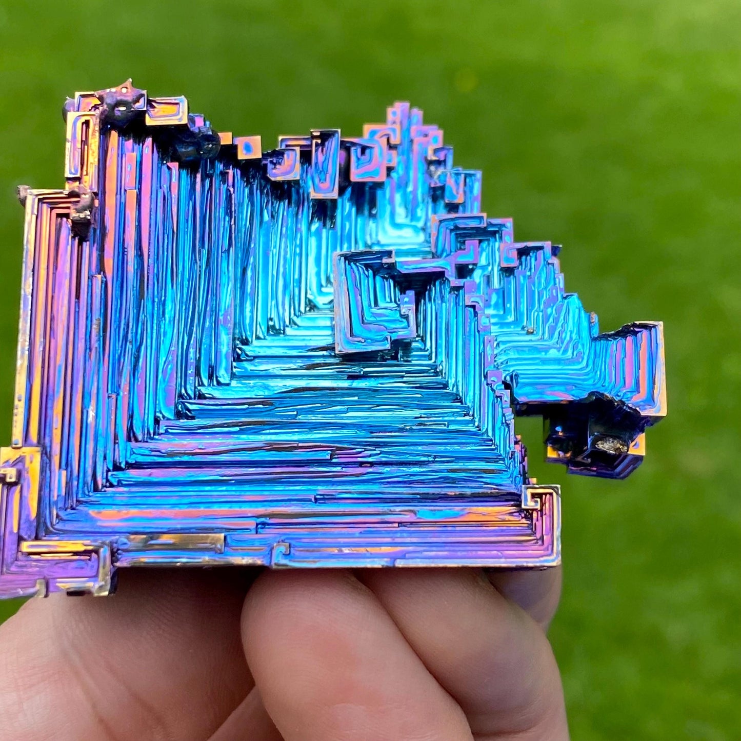6.7 Ounce / 190 Gram Blue Bismuth Crystal - B65
