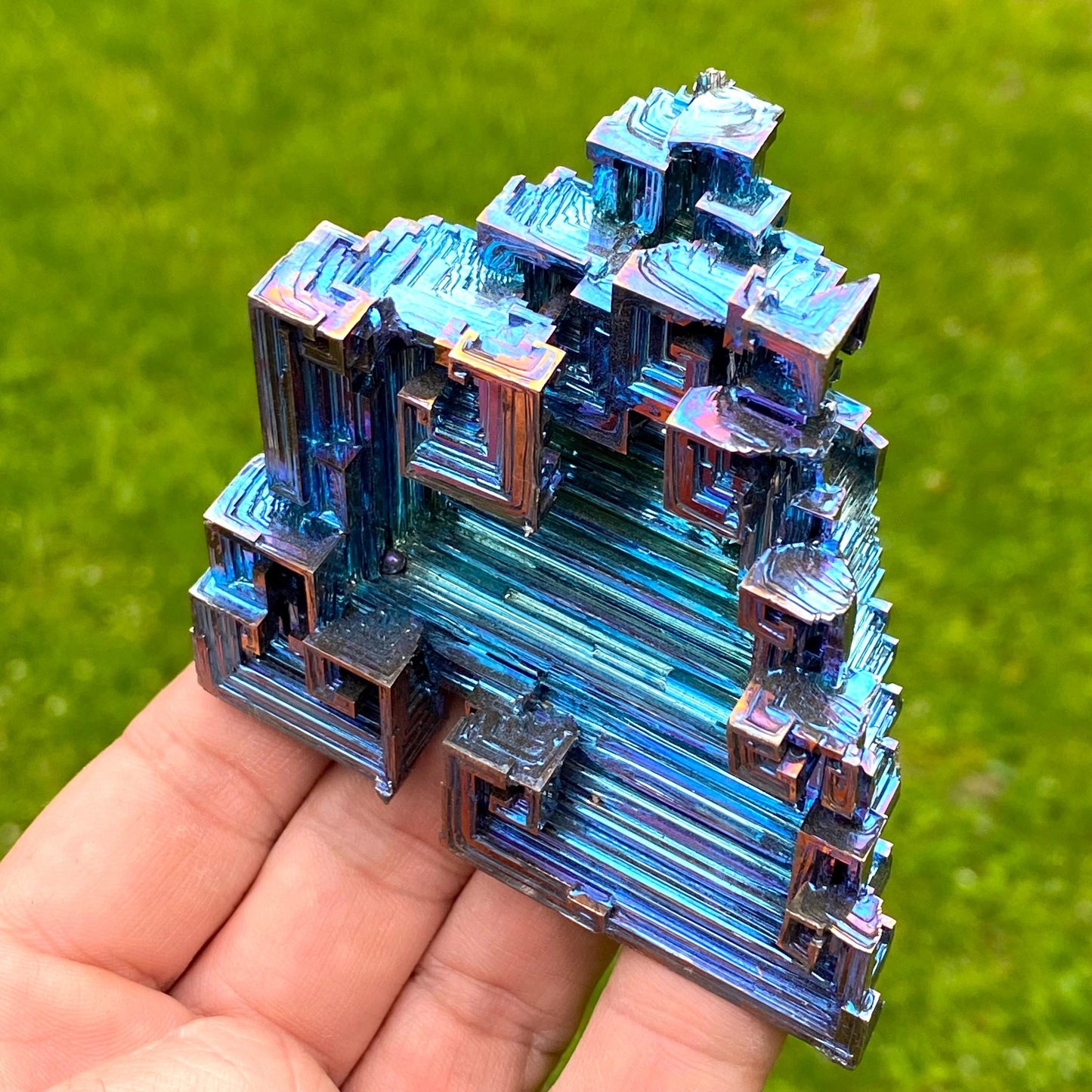 10 Ounce / 282 Gram Blue Bismuth Crystal - B56