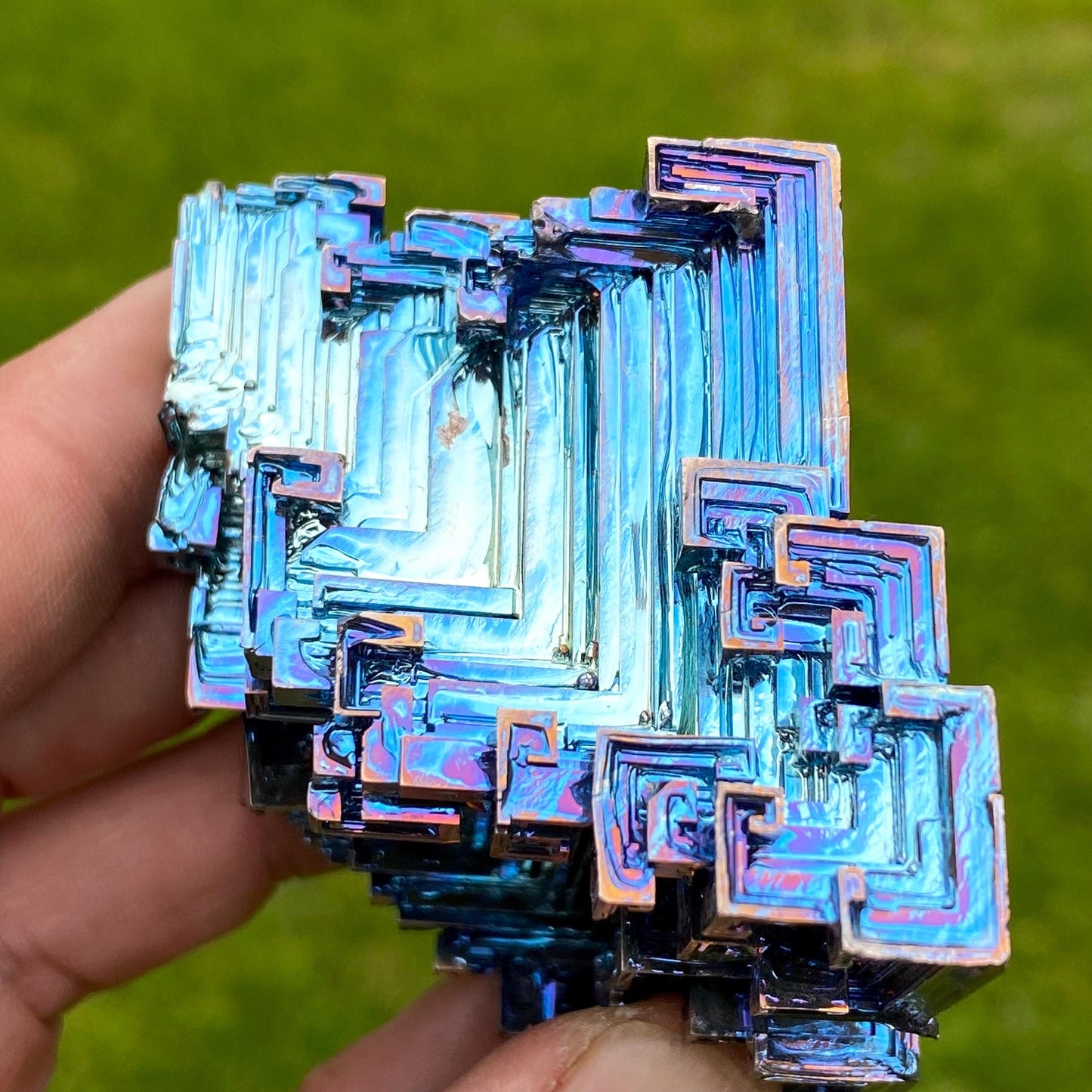 10 Ounce / 282 Gram Blue Bismuth Crystal - B56