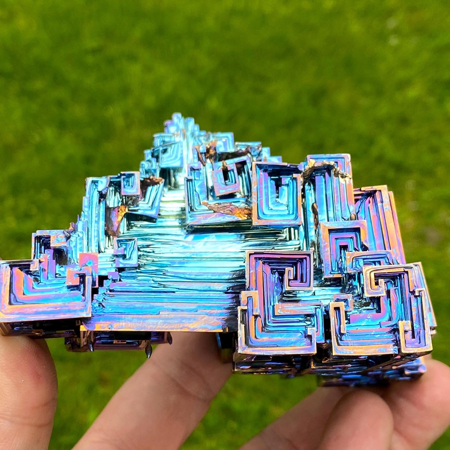 1.3 Pound / 20.5 Ounce Blue Bismuth Crystal - C47