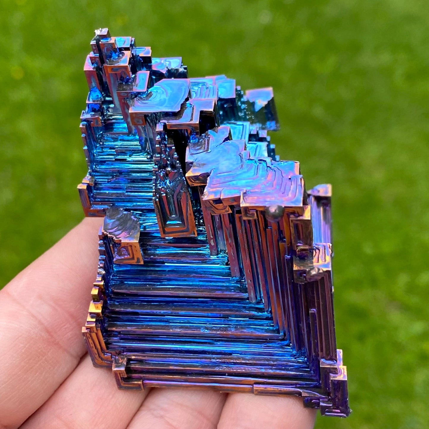 6.7 Ounce / 190 Gram Blue Bismuth Crystal - B65