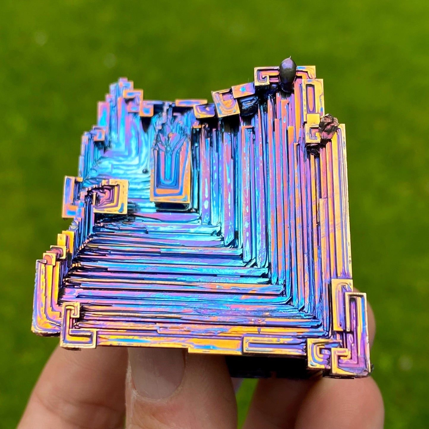 6.7 Ounce / 190 Gram Blue Bismuth Crystal - B65