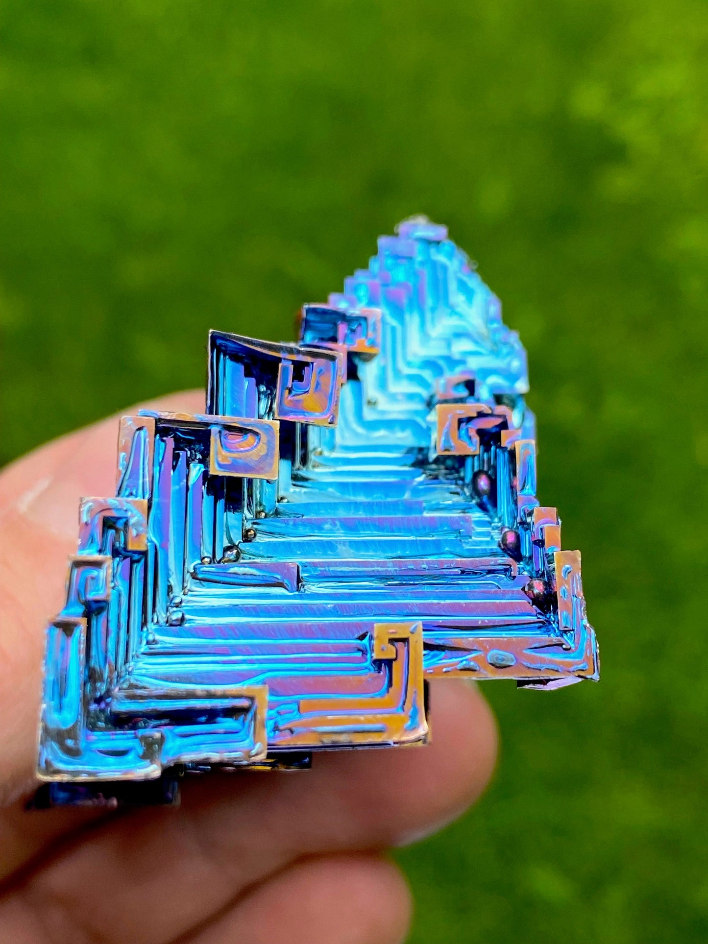 5.4 Ounce / 152 Gram Blue Bismuth Crystal - A32