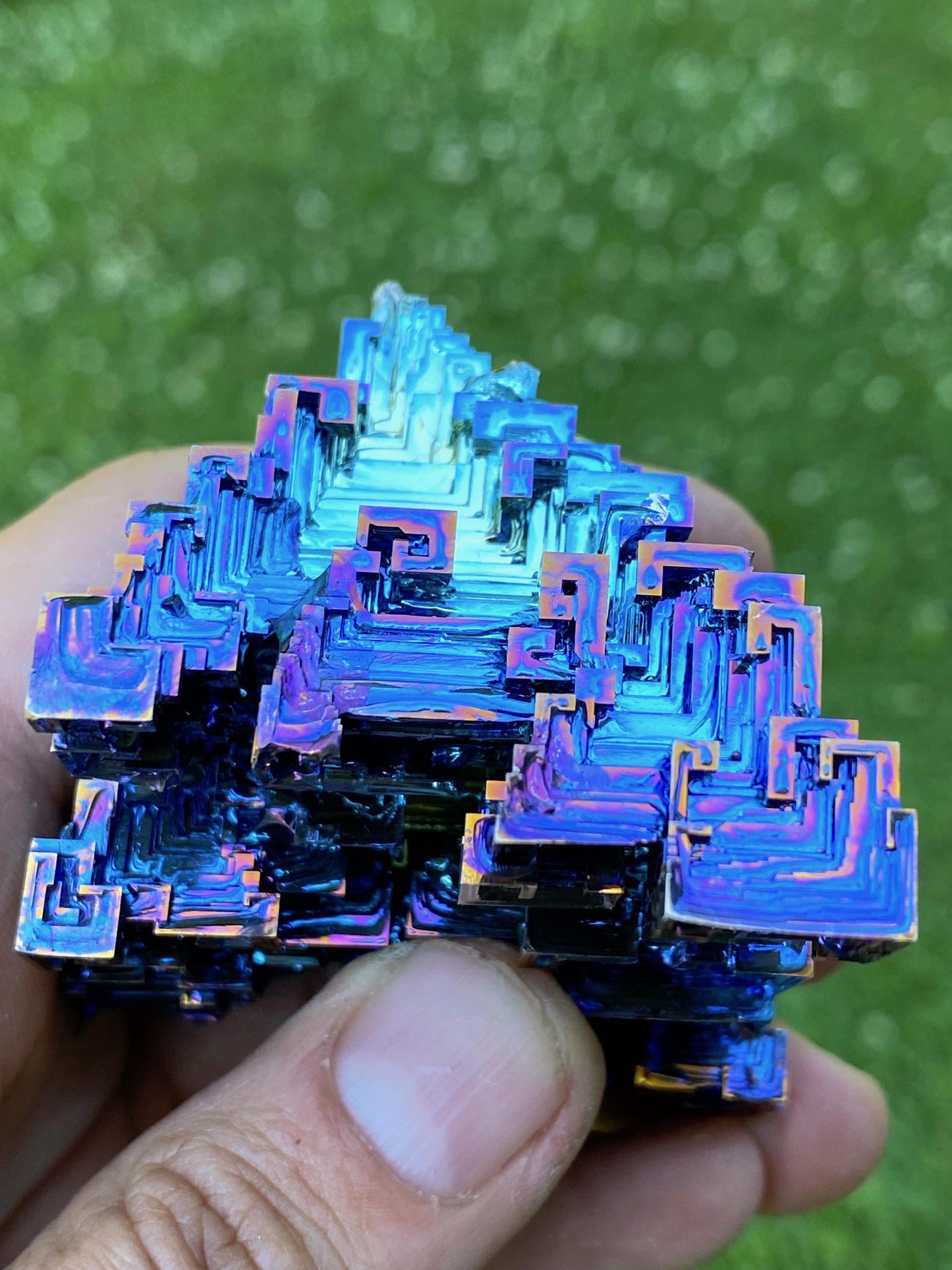 7.9 Ounce / 224 Gram Blue Bismuth Crystal - B34