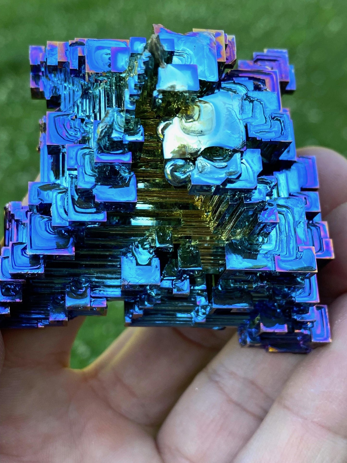 7.9 Ounce / 224 Gram Blue Bismuth Crystal - B34