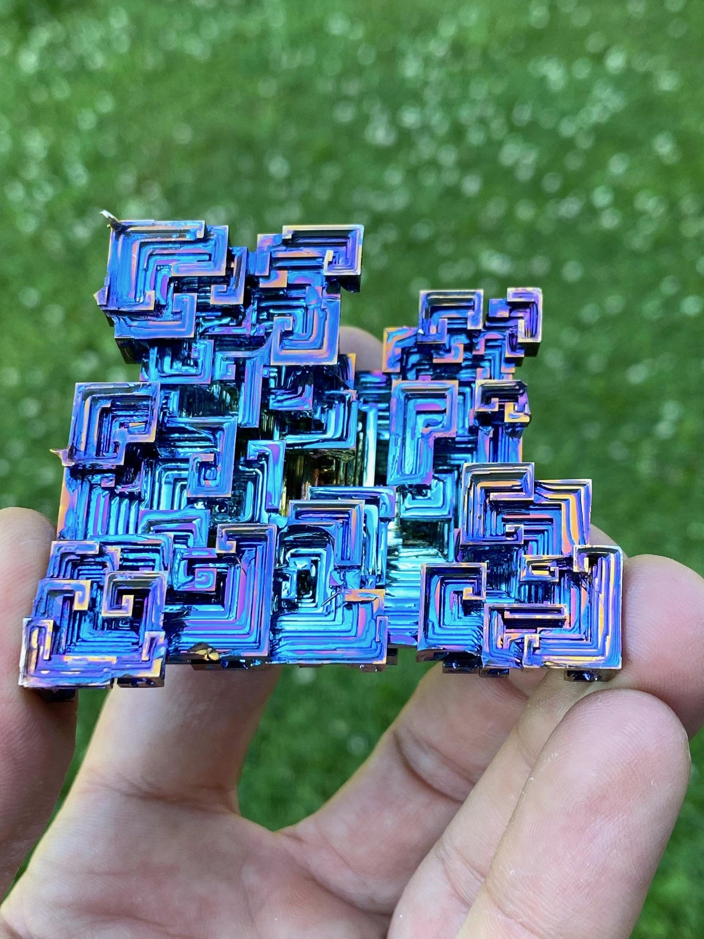 7.9 Ounce / 224 Gram Blue Bismuth Crystal - B34