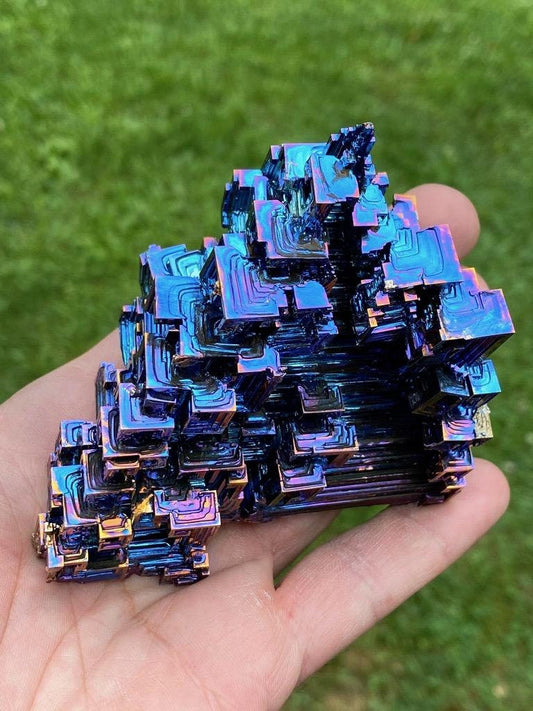 13.6 Ounce / 386 Gram Blue Bismuth Crystal - C34