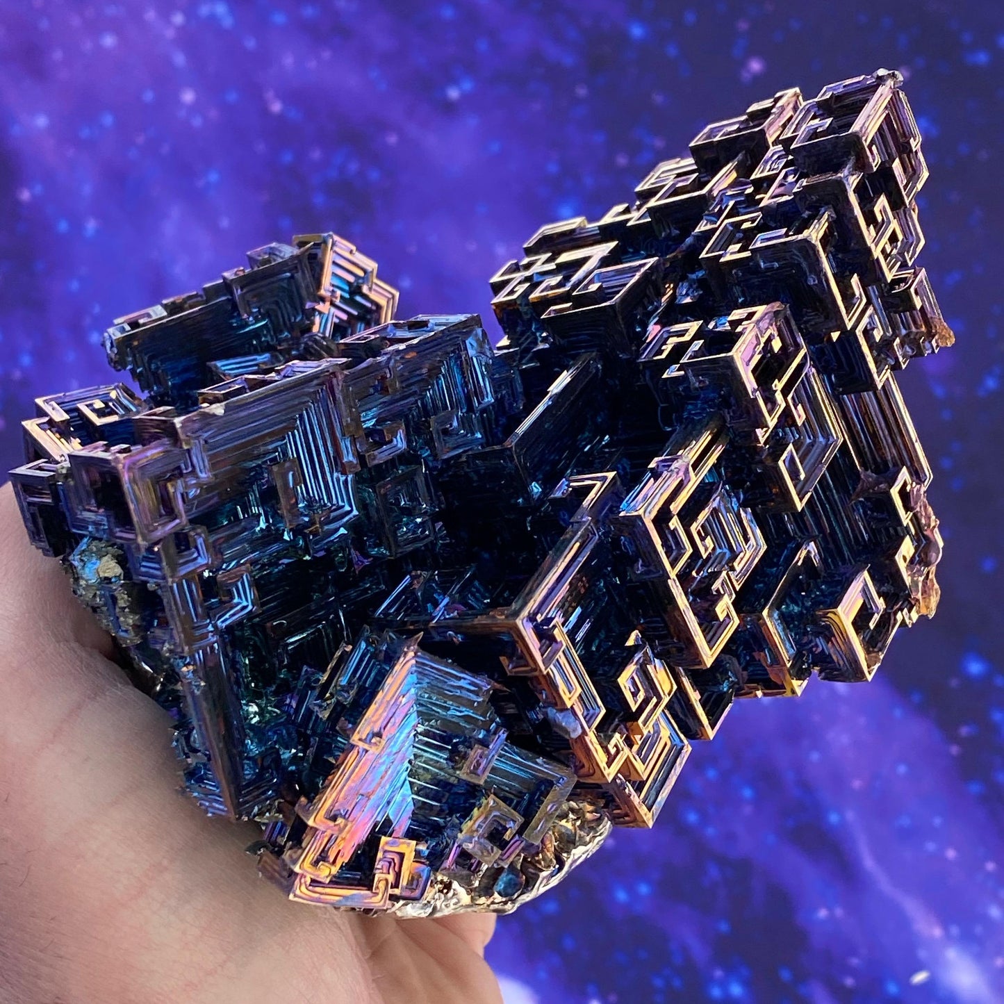 2.8 Pound / 44 Ounce Blue Bismuth Crystal - E26