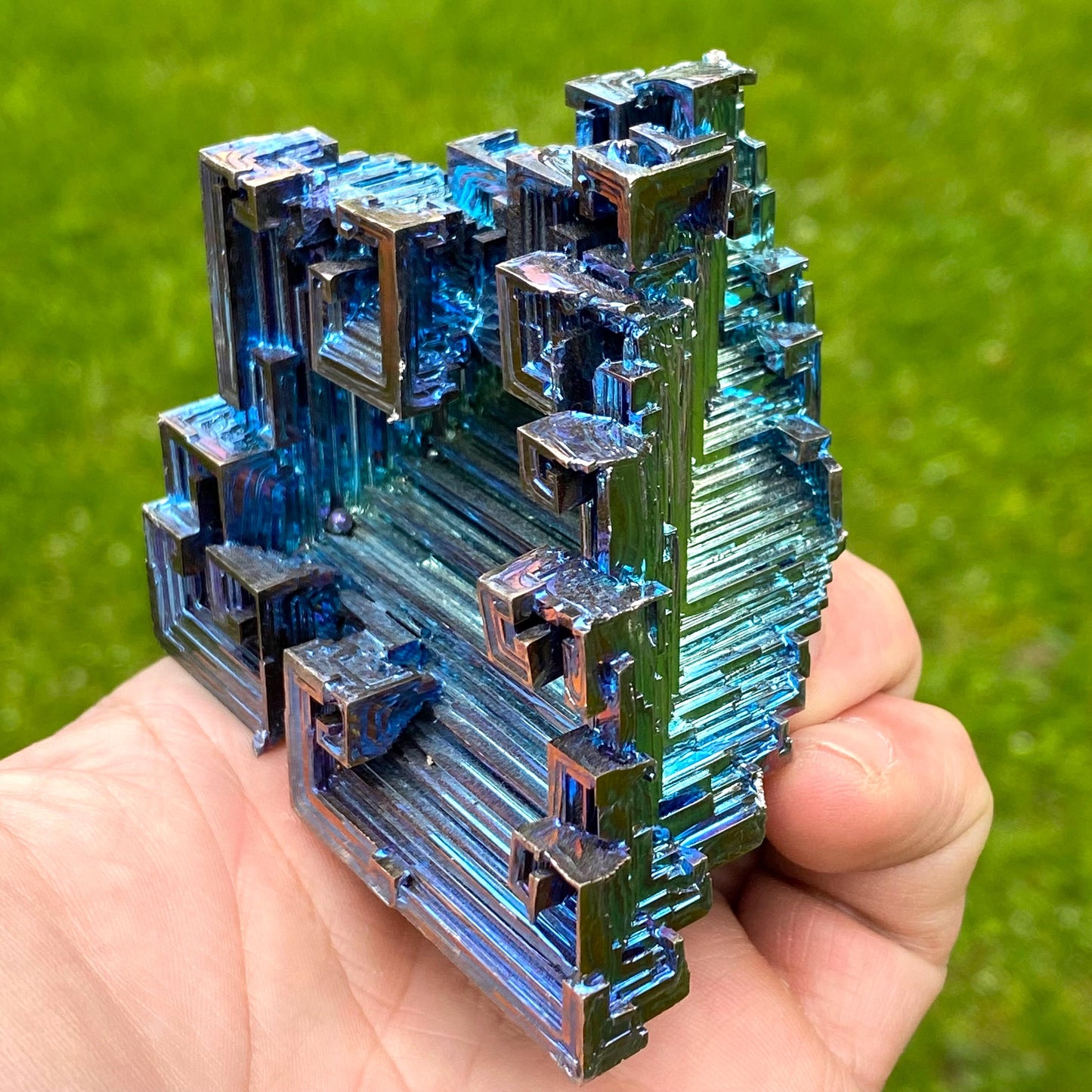10 Ounce / 282 Gram Blue Bismuth Crystal - B56