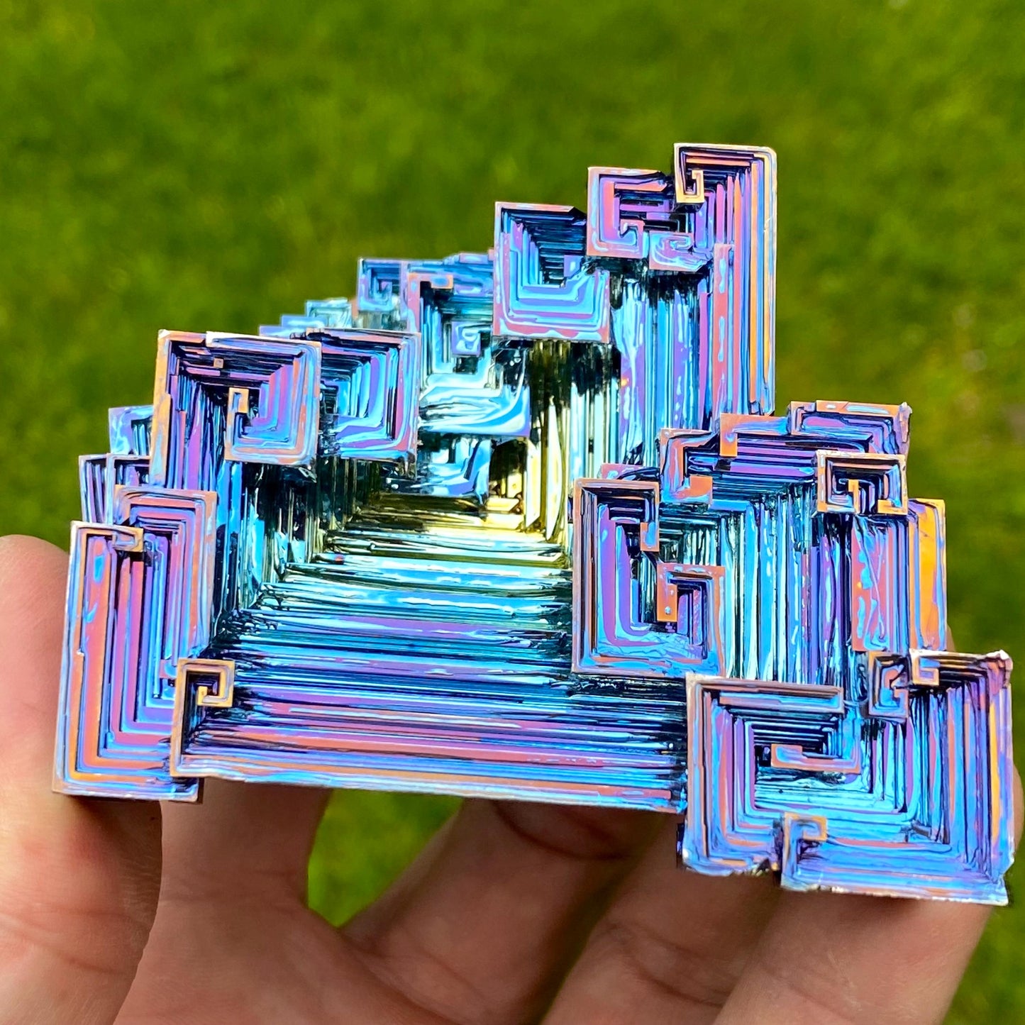 11.8 Ounce / 334 Gram Blue Bismuth Crystal - C49